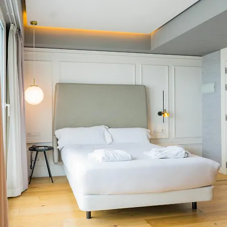 リアゾール ホテル 4*