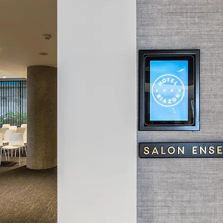 リアゾール ホテル 4*